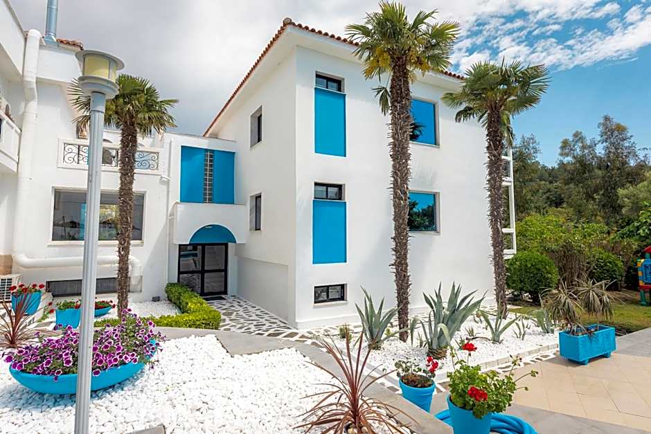 Kamari Beach Hotel