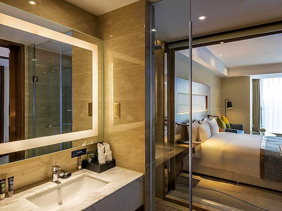 Novotel Qingdao New Hope