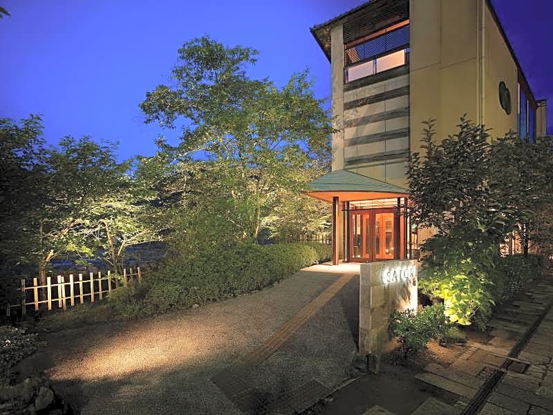 Kyoto Uji Hanayashiki Ukifune-En