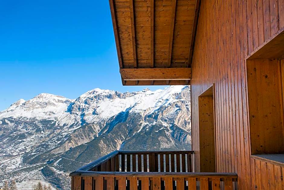 Les Gentianes by Actisource