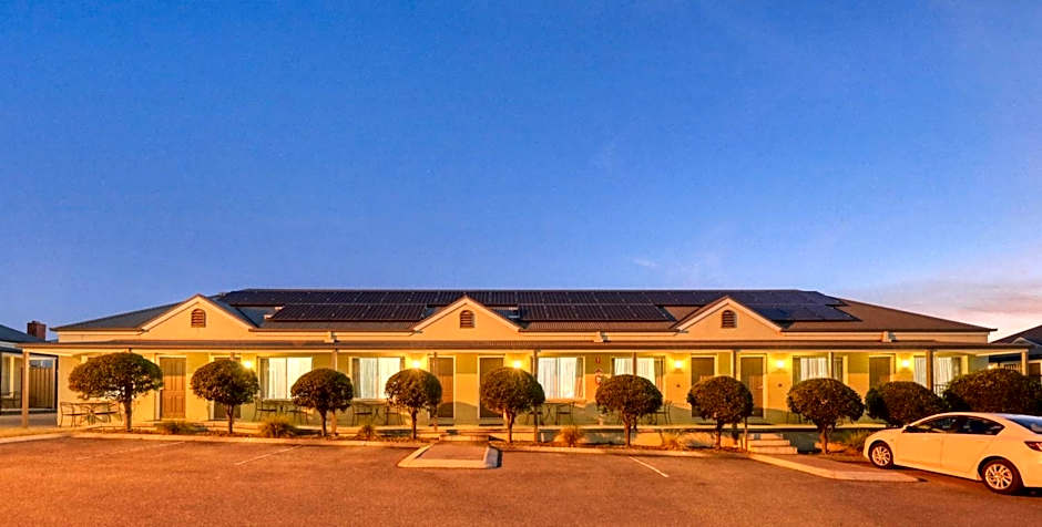 Bridges on Meninya Motel & Apartments