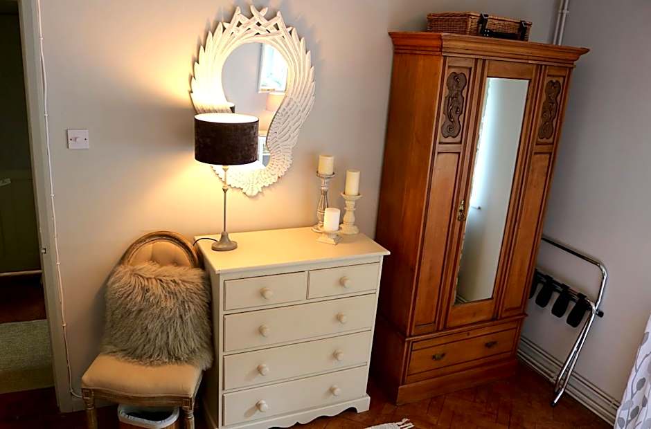 Mortimer Trail B and B