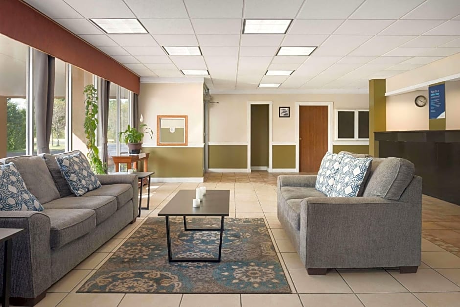 Travelodge by Wyndham Zanesville