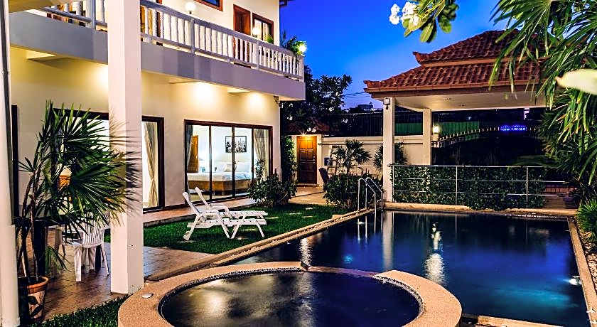 Avoca Pool Villas