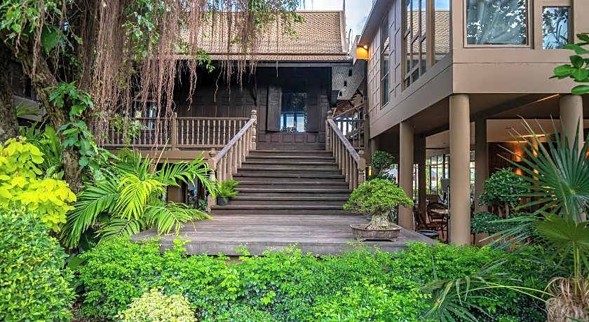 Syama Ayudhya, Residence & Café