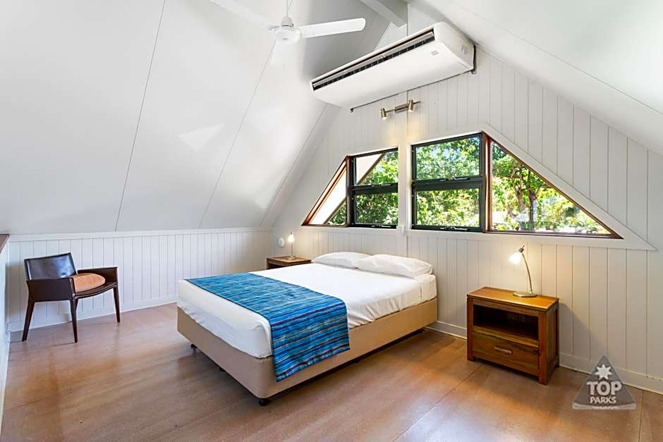 Cardwell Beachcomber Motel & Tourist Park