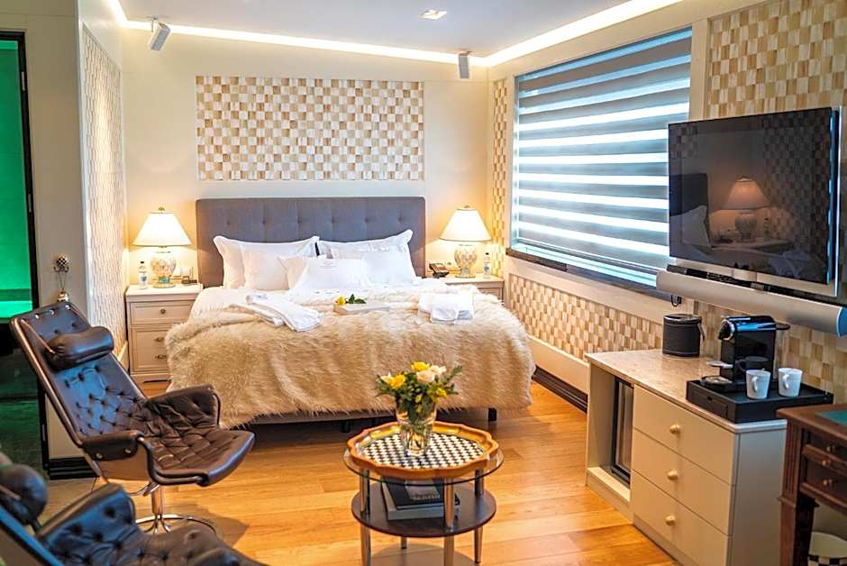 Diamond Suites by Reykjavik Keflavik Airport