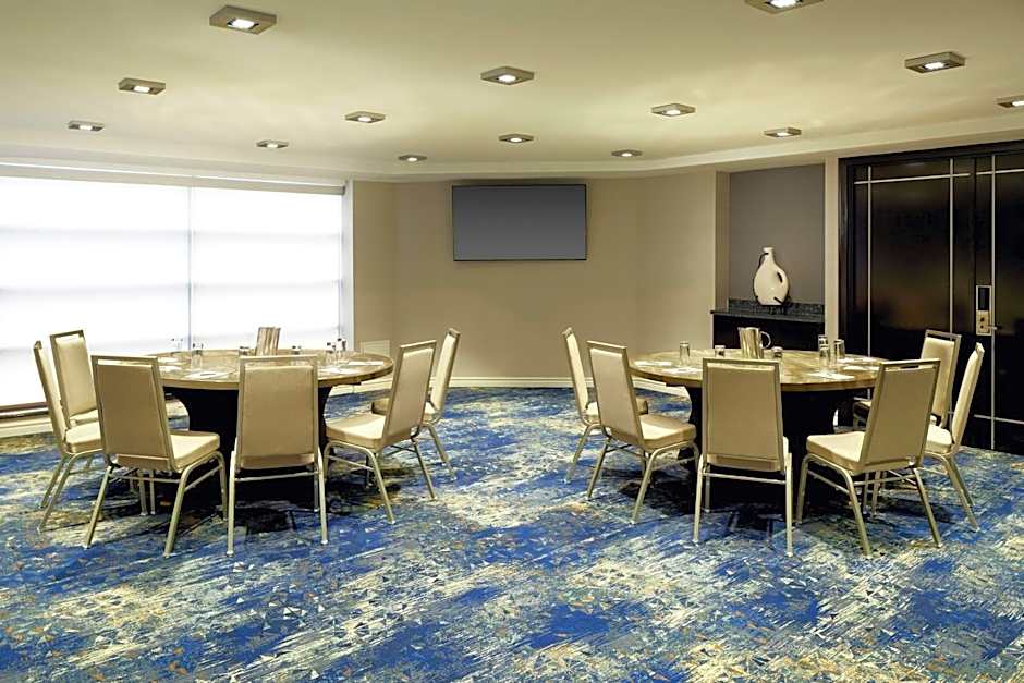 Sheraton Montreal Airport Hotel