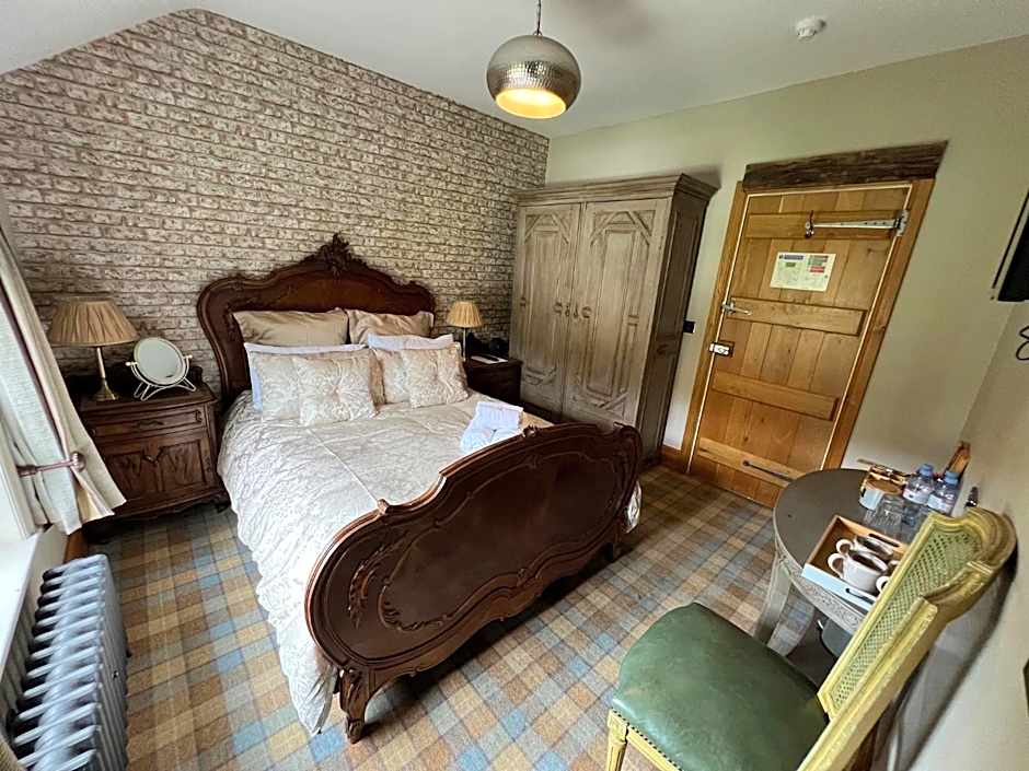 The Bridge House Restaurant and Hotel