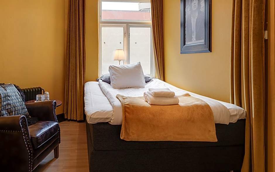 Photo 1 of 6 of Small Double Room