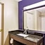 La Quinta Inn & Suites by Wyndham Richmond South