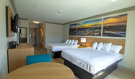 Queen Room with Two Queen Beds