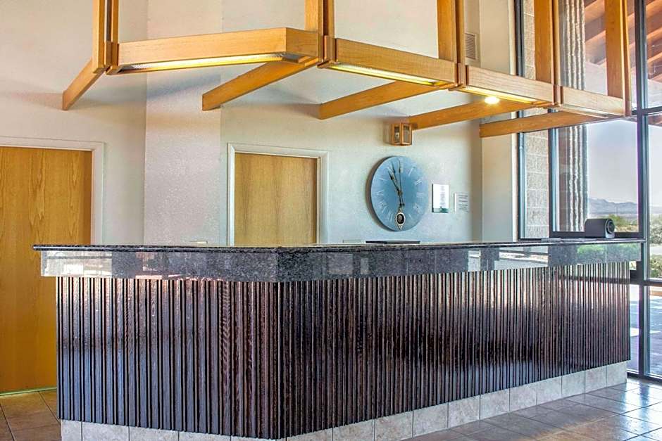 Quality Inn Benson I-10 Exit 304