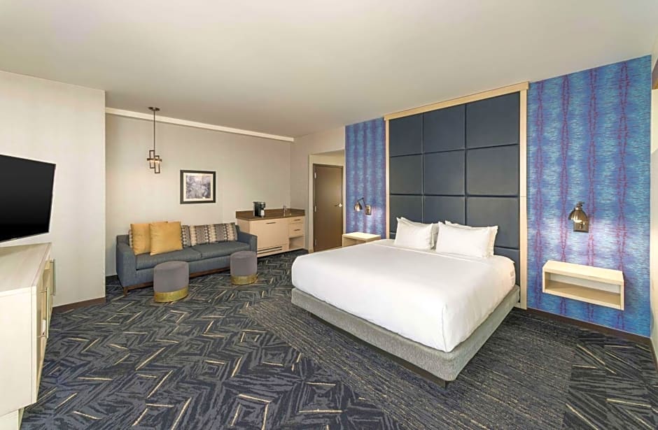 Hyatt Place Greenville Downtown