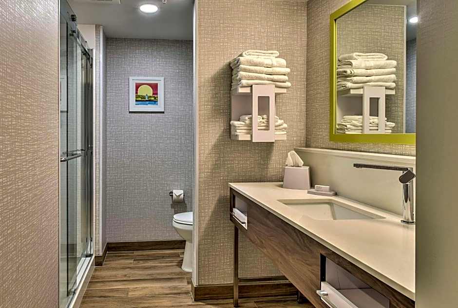 Hampton Inn By Hilton & Suites Keene