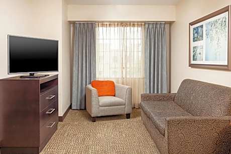 Two-Bedroom Suite with One King and Two Queen Beds