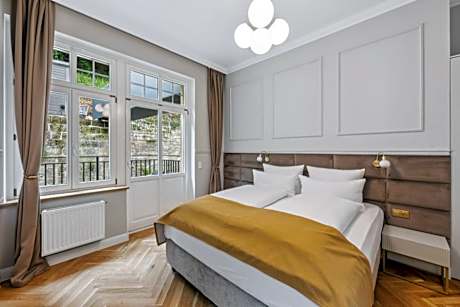 Two-Bedroom Deluxe Apartment with Sauna