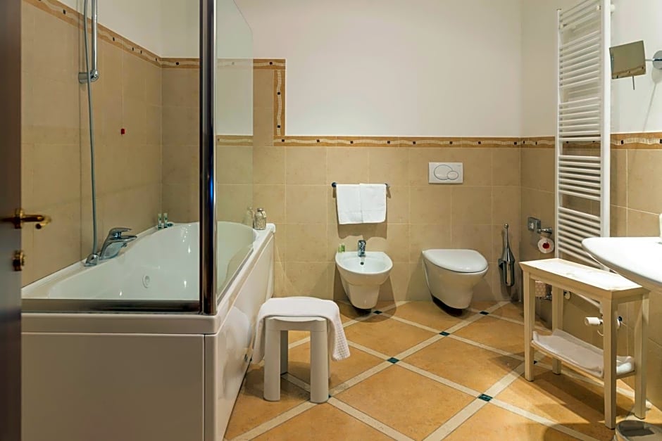 Gallery Hotel Recanati