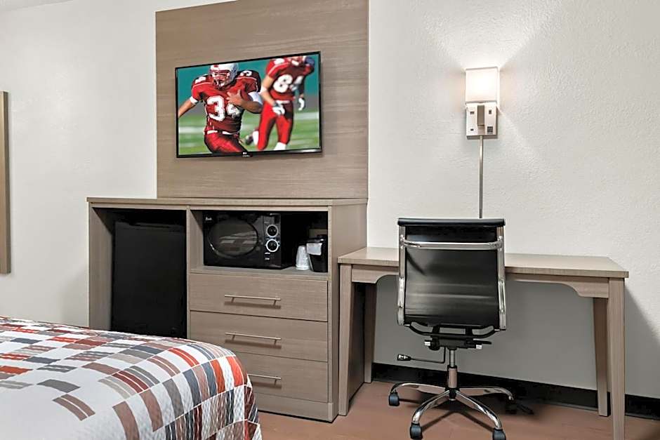 Red Roof Inn Auburn Hills