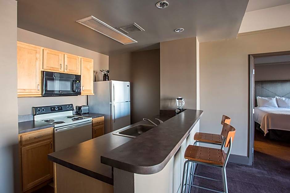 Magnolia Hotel Dallas Downtown