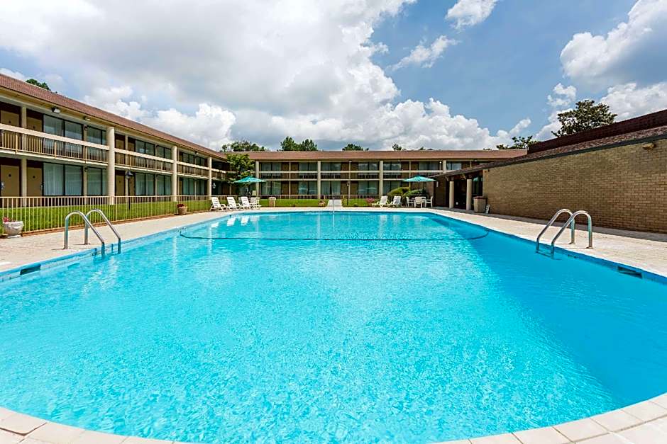 Clarion Inn Southern Pines - Pinehurst