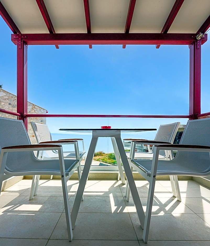 Elpiniki Luxury Rooms