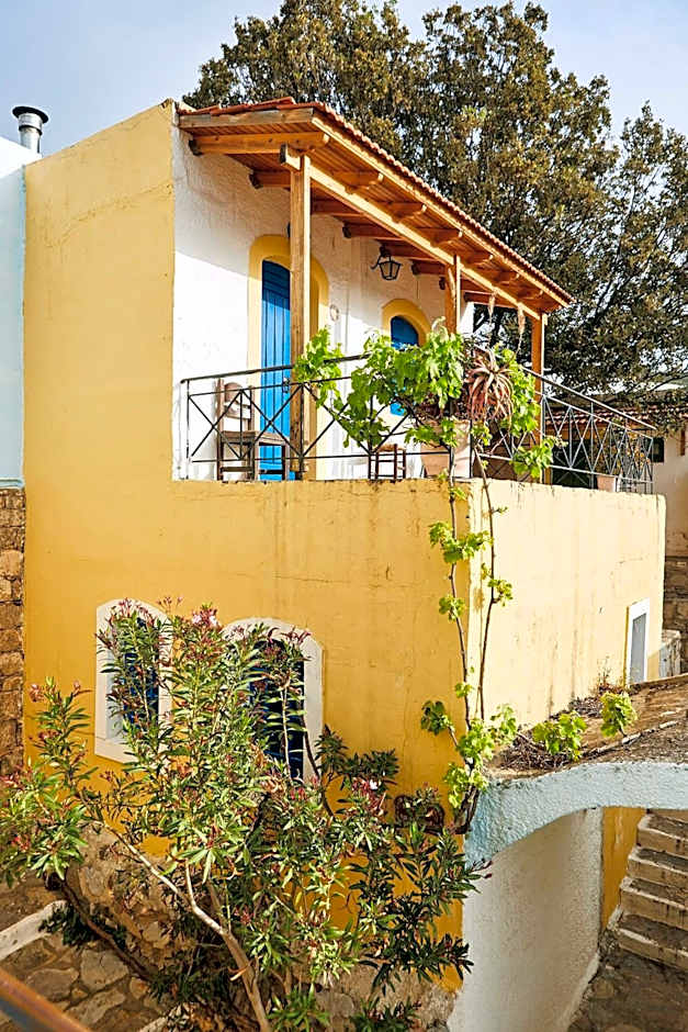 Arolithos Traditional Village Hotel