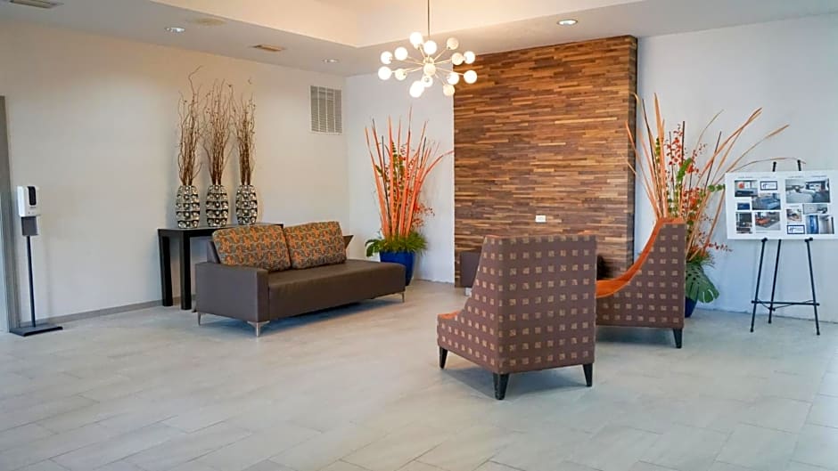 Holiday Inn Express & Suites Lakeland North I-4, an IHG Hotel