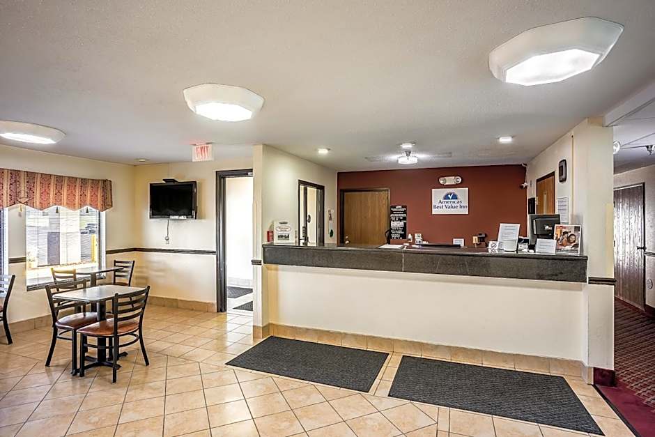 Super 8 by Wyndham Galesburg