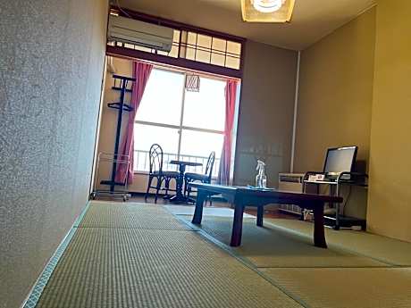 Japanese-Style Room