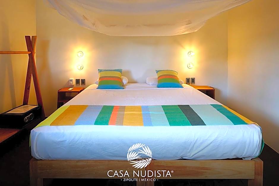 Casa Nudista - LGBT Hotel