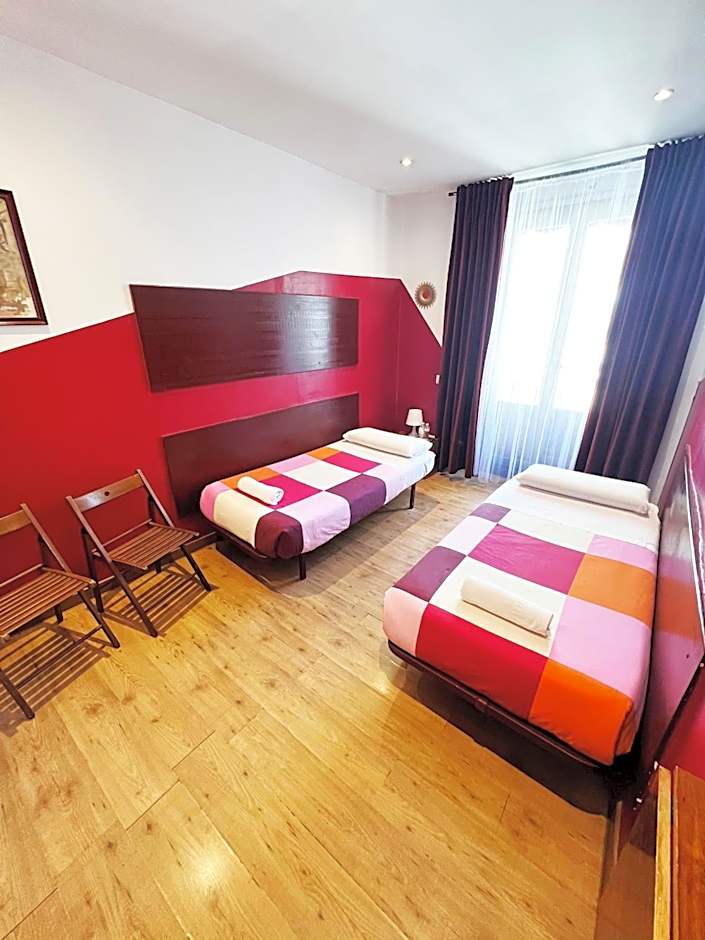 Hostal La Casa de La Plaza