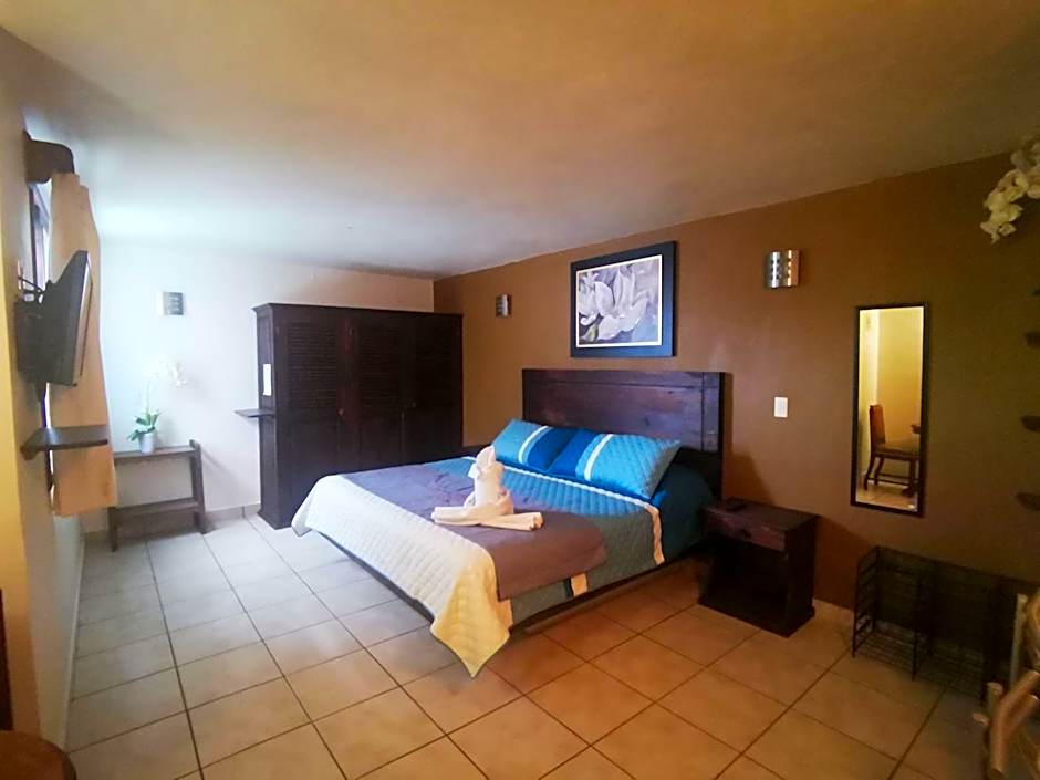 Terraza Suites - Adults Only