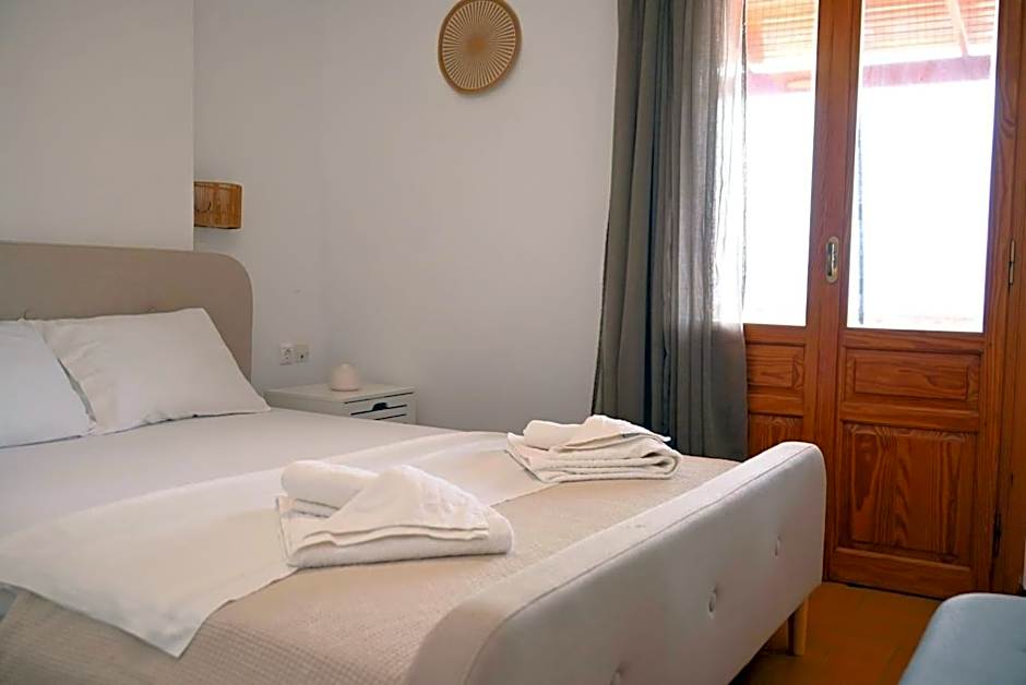 Nereides Seaside Apartments