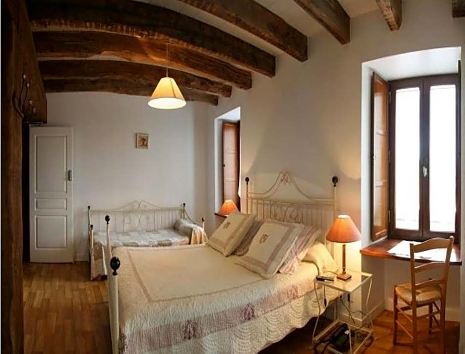 Auberge Saint Hernin