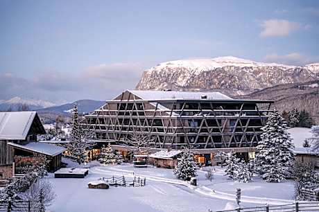 Green Luxury Hotel Pfösl