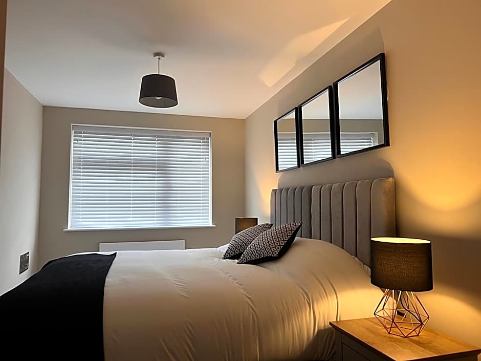 Modern Apartment - BHX NEC - Free Secure Gated Parking