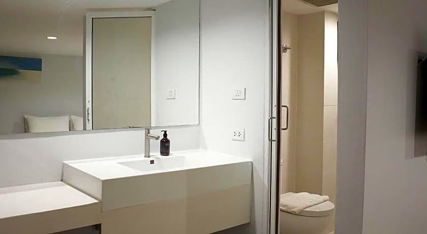 Nantra Sukhumvit 39 Hotel