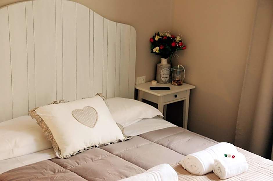 TinkerBell GuestHouse