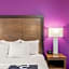La Quinta Inn & Suites by Wyndham Baltimore Bwi Airport