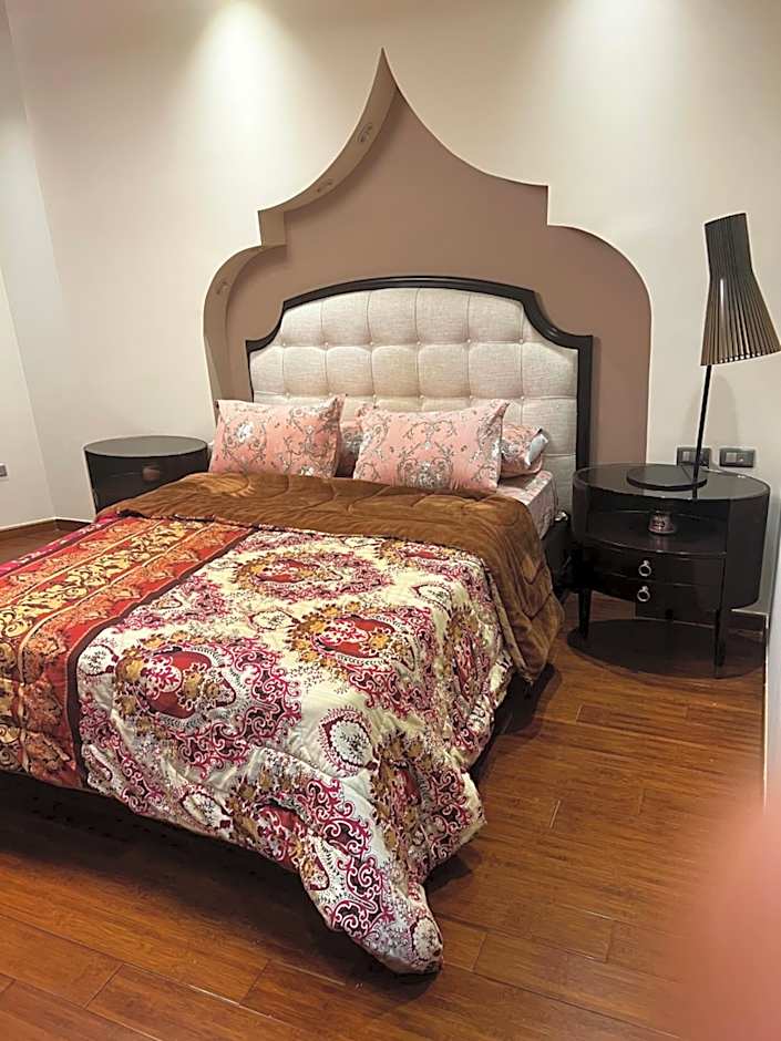 Super luxury flat near airport شقة سكنية قمة الفخامة والاتساع بقرب المولات التجارية و المطار