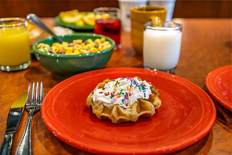 Best Western Plus Service Inn & Suites