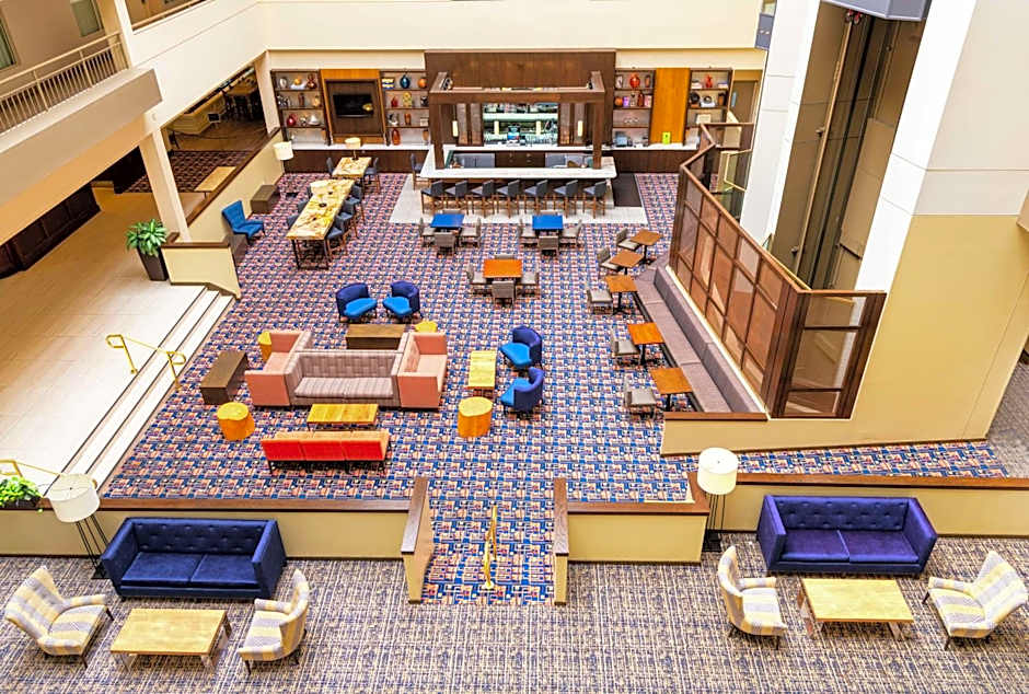 DoubleTree Suites by Hilton Hotel Philadelphia West