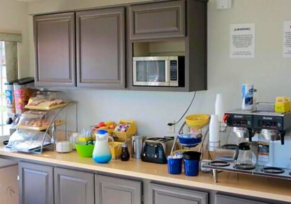 Days Inn by Wyndham Barstow