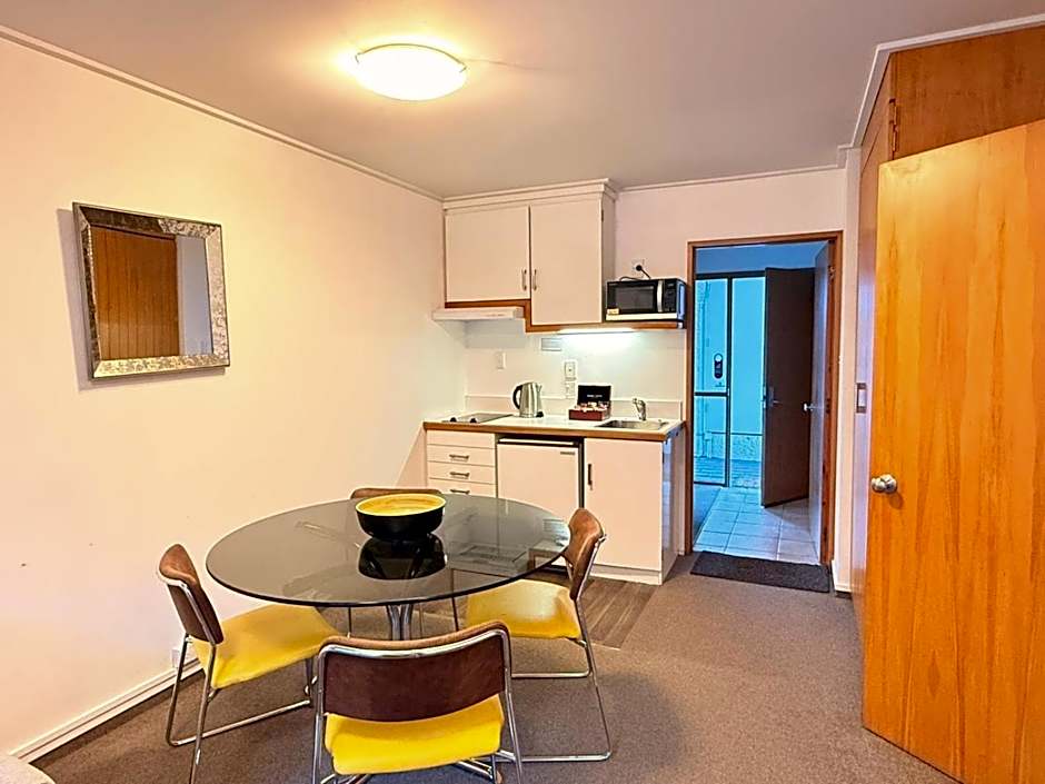 Amity Serviced Apartments
