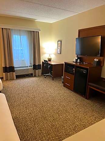Suite with Two Queen Beds - Non-Smoking