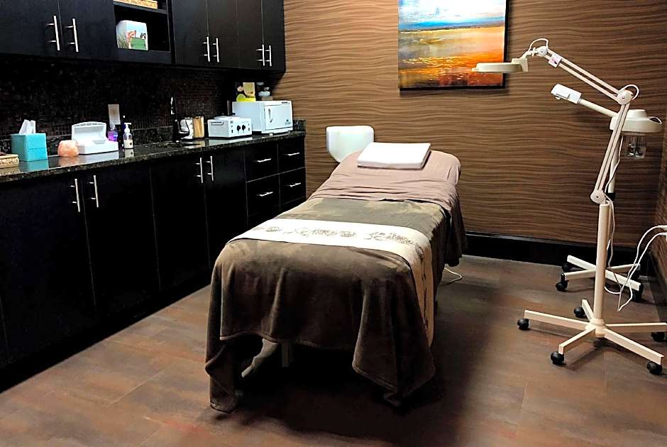 Lux Hotel & Spa