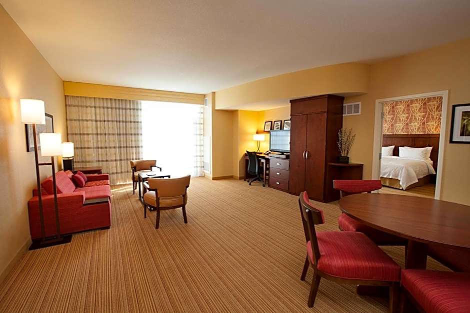 Courtyard by Marriott Kansas City At Briarcliff