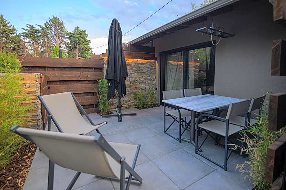 Sylvia Camping & Luxury Suites, Panel Hospitality Homes & Villas