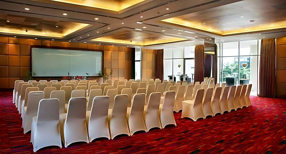 Quest Hotel Simpang Lima - Semarang by ASTON